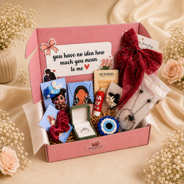 BLUSH HAMPER BOX